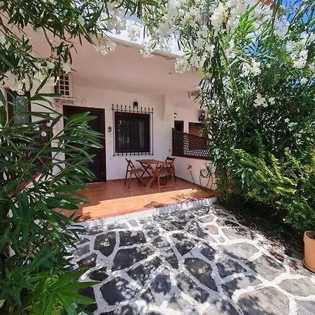 Cozy 'casa Despoina' At The דירה